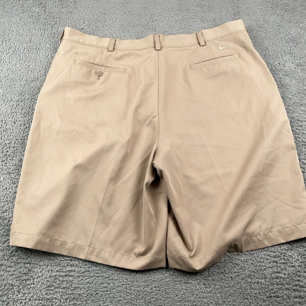 Nike Golf Shorts Mens 40 Khaki Fit Dry Performance Flat Front Athletic Casual